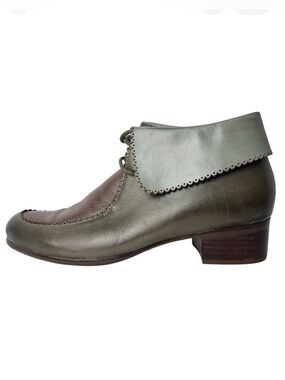 Mona‎ Flying Leather Ankle Boots Block Heel Lace Up Scalloped Trim US 8.5, EU 40